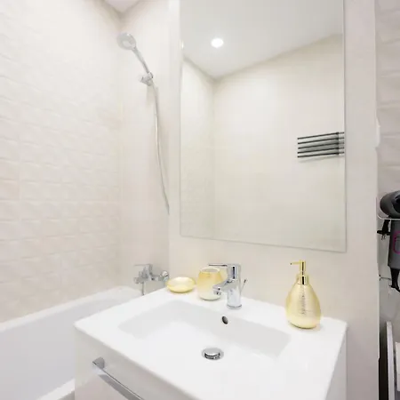 Charming Hideaway Inspired By El Profesor's Intrigue * Bucharest