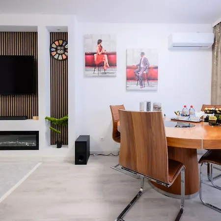 Apartment Charming Hideaway Inspired By El Profesor's Intrigue Bukarest