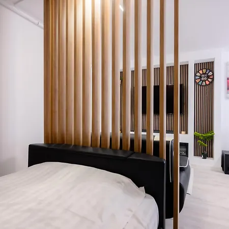 Charming Hideaway Inspired By El Profesor's Intrigue Apartamento *