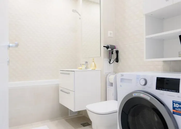 Charming Hideaway Inspired By El Profesor's Intrigue Apartamento *